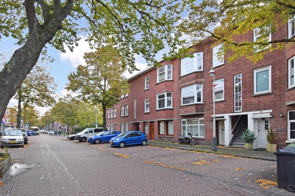 Medium property photo - Linnaeusstraat 142, 2522 GW Den Haag